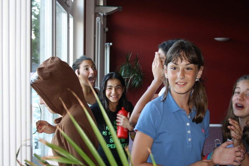 Village Camps International Summer Camp Leysin, Switzerland 2025-08-09 https://www.villagecamps.com/journals_admin/images/699-34-petting zoo (38).jpg